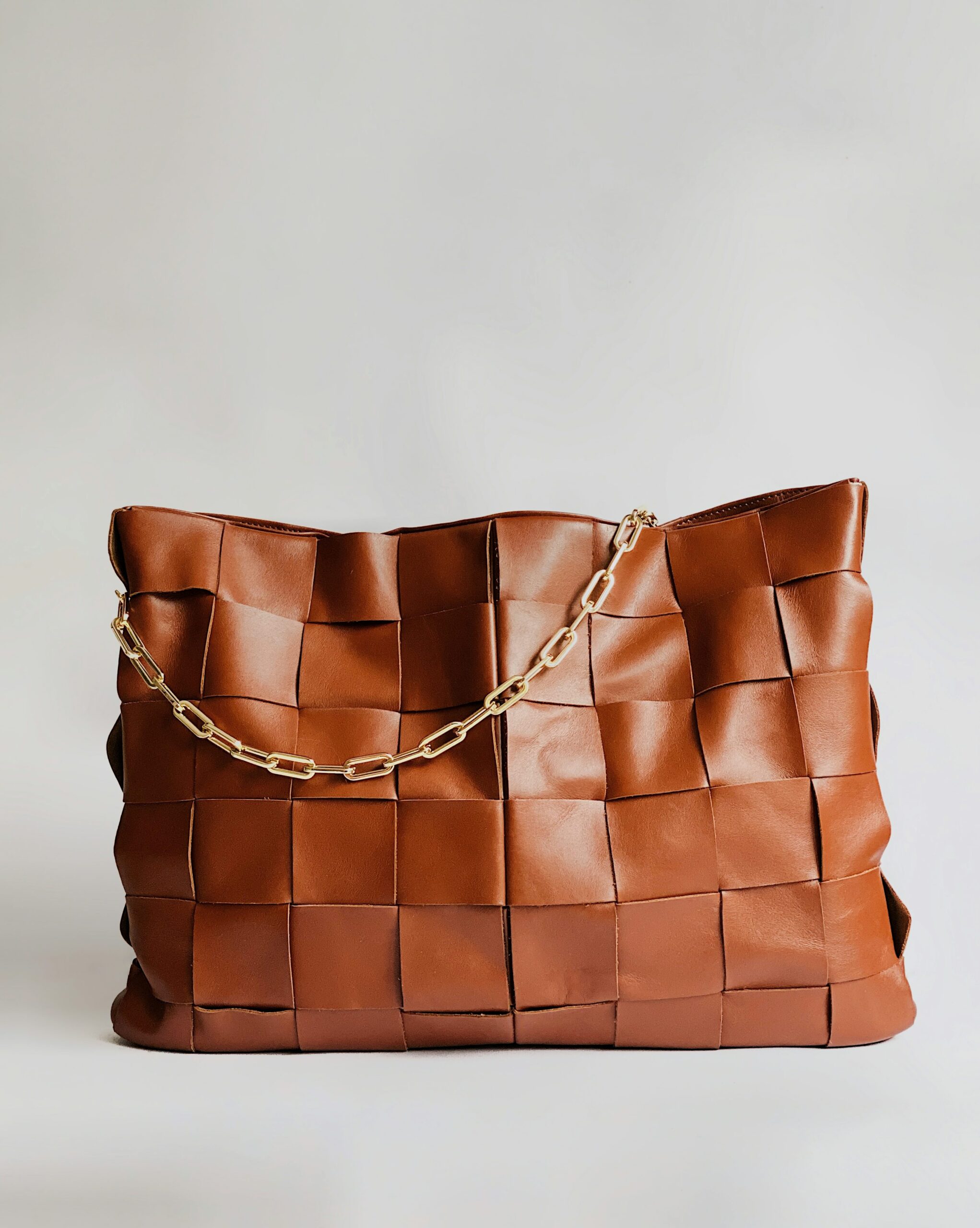 https://citcraft.com/wp-content/uploads/2026/04/Woven-Chain-Tote-Brown-leather-with-gold-chain-scaled.jpg